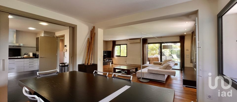 Vivienda unifamiliar  4 habitaciones de 206 m² en Cabrera de Mar (08349)