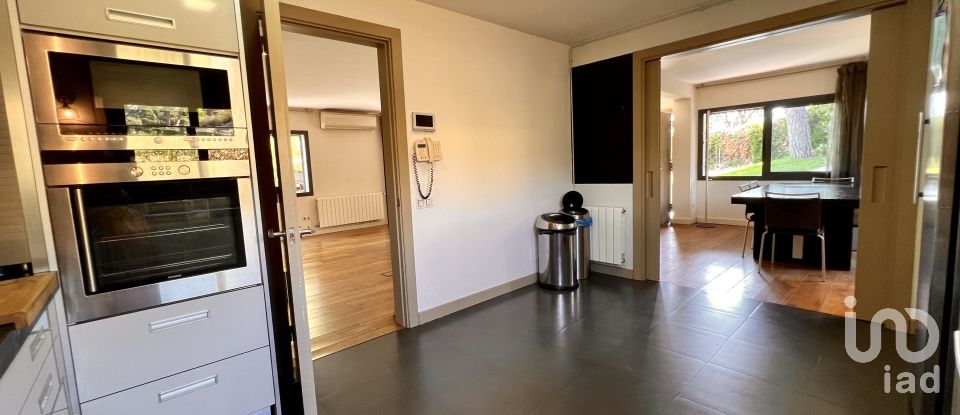 Vivienda unifamiliar  4 habitaciones de 206 m² en Cabrera de Mar (08349)