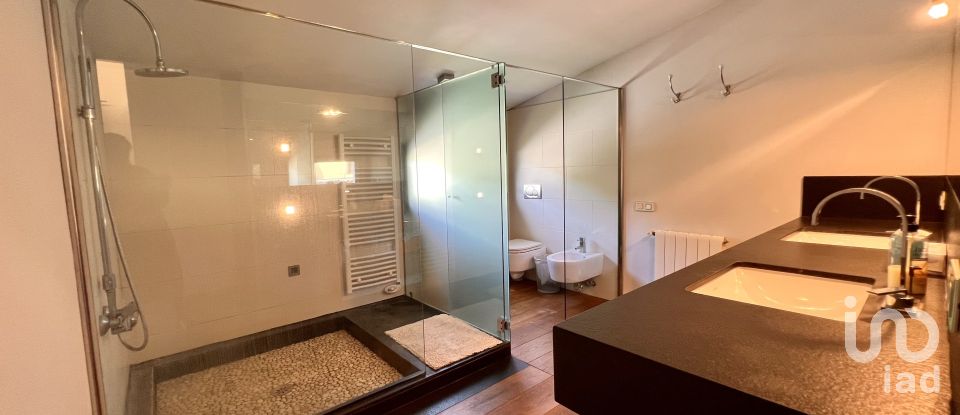 Vivienda unifamiliar  4 habitaciones de 206 m² en Cabrera de Mar (08349)