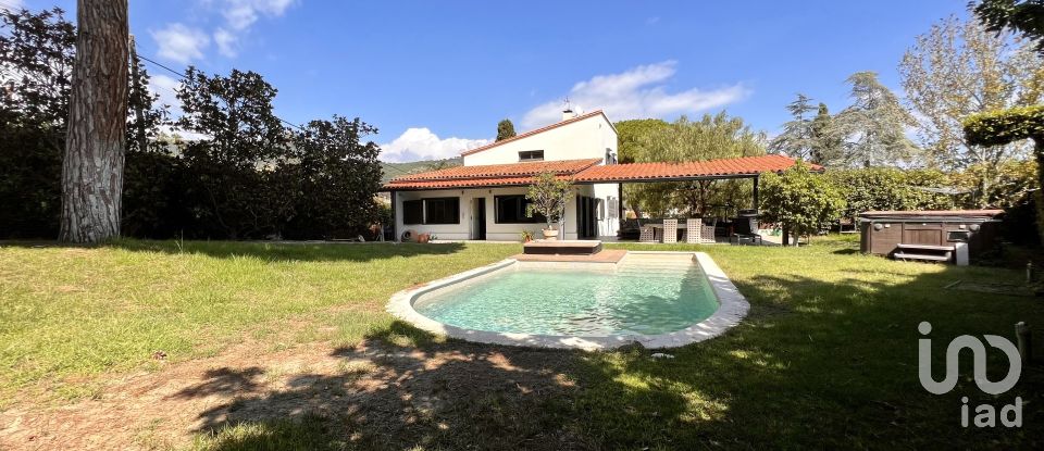 Vivienda unifamiliar  4 habitaciones de 206 m² en Cabrera de Mar (08349)