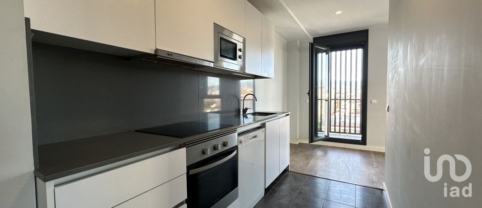 Piso 3 habitaciones de 120 m² en Barcelona (08014)