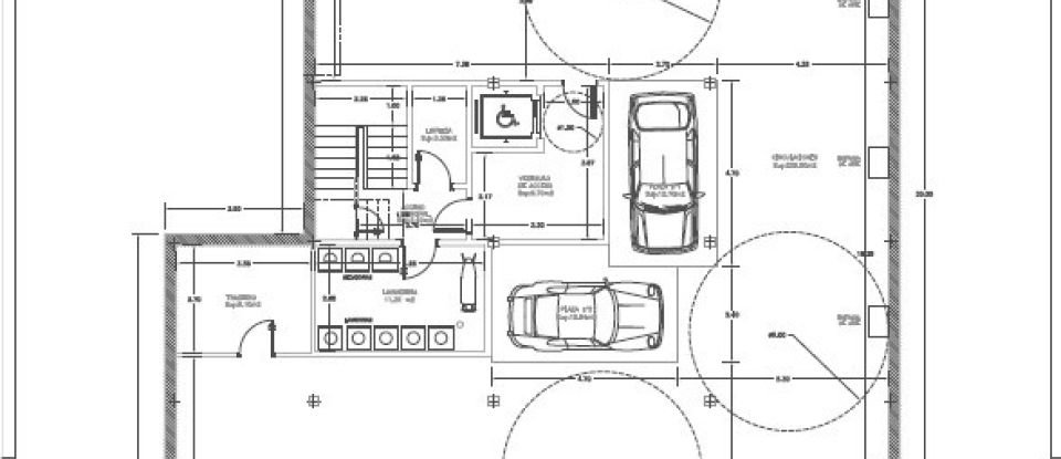 Immeuble de 1 902 m² à Adina (36979)