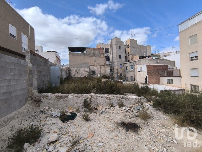 Building plot of 334 m² in Crevillent (03330)