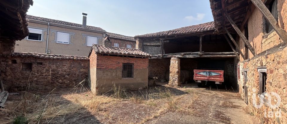 Casa de pueblo 0 habitaciones de 286 m² en La Seca (24630)