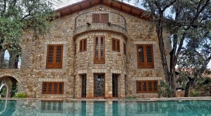 Mansion 5 bedrooms of 345 m² in Artana (12527)