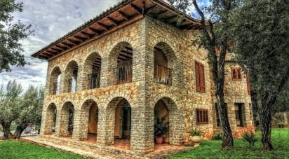 Mansion 5 bedrooms of 345 m² in Artana (12527)