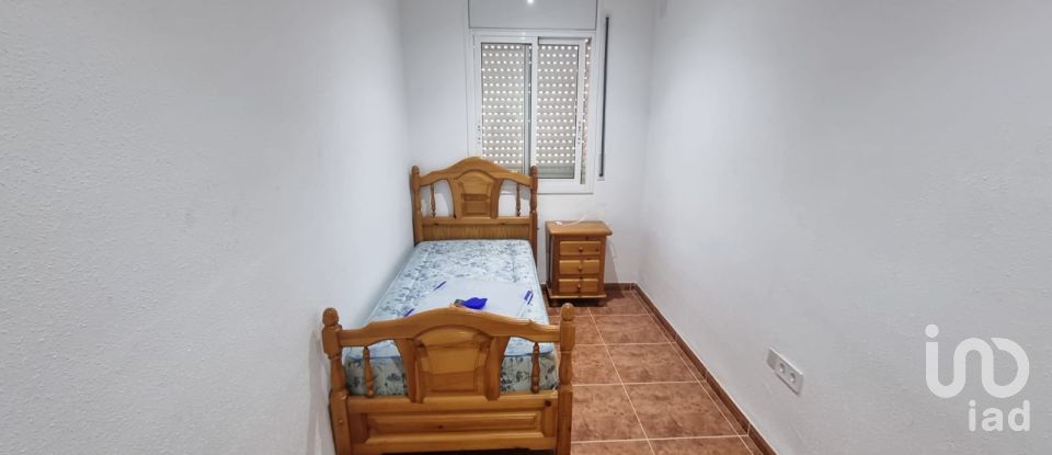 Maison 4 chambres de 190 m² à Camarles (43894)