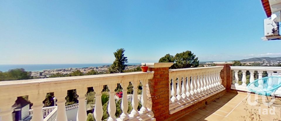 Chalet 5 habitaciones de 382 m² en El Vendrell (43700)