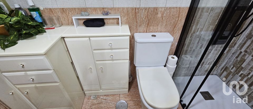 Piso 3 habitaciones de 181 m² en Almerimar (04711)