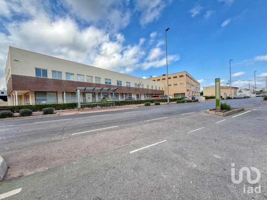 Edificio de 8.738 m² en Castellón de la Plana/Castelló de la Plana (12003)