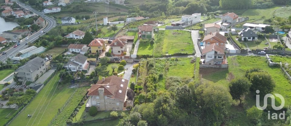 Terreno urbano de 1.090 m² en Aren (36992)