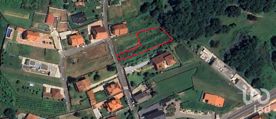 Terreno urbano de 1.090 m² en Aren (36992)