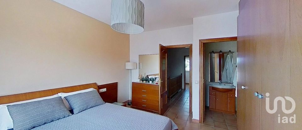 Maison 4 chambres de 144 m² à La Pobla de Montornès (43761)