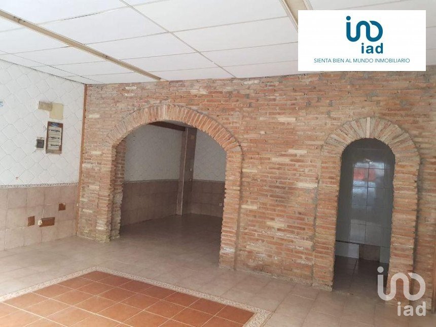 Shop / premises commercial of 55 m² in Zaragoza (50002)