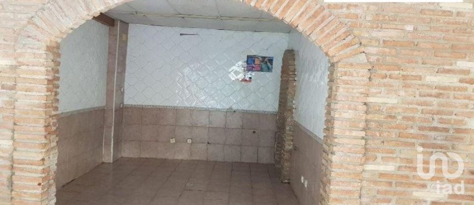 Shop / premises commercial of 55 m² in Zaragoza (50002)