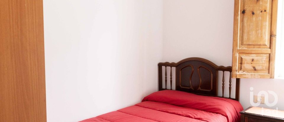 Lodge 6 bedrooms of 239 m² in Malpica de Bergantiños (15113)