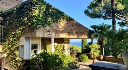 House 4 bedrooms of 400 m² in Cabrils (08348)