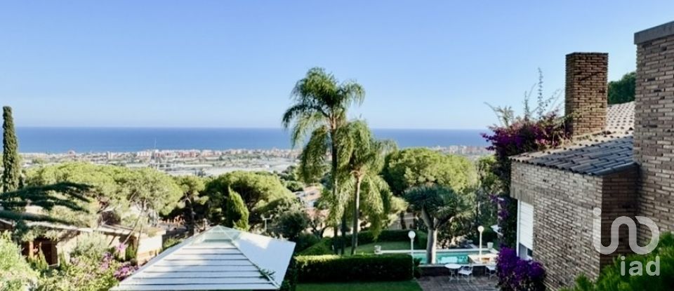 Casa 4 habitacions de 400 m² a Cabrils (08348)