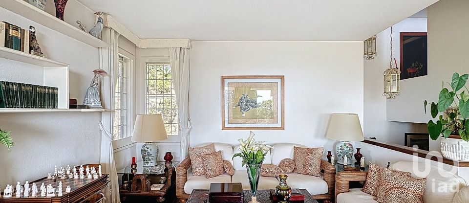 Casa 4 habitacions de 400 m² a Cabrils (08348)