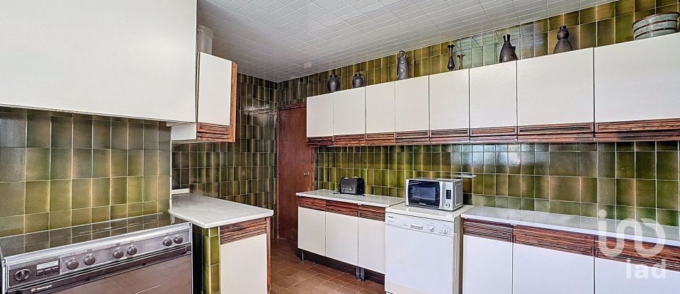 Casa 4 habitacions de 400 m² a Cabrils (08348)