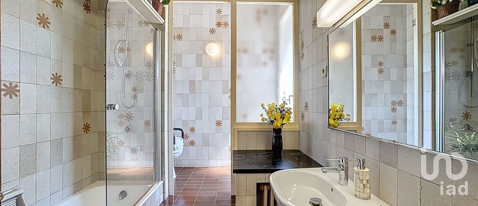 Casa 4 habitacions de 400 m² a Cabrils (08348)