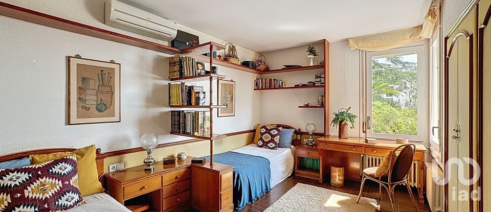 Casa 4 habitacions de 400 m² a Cabrils (08348)