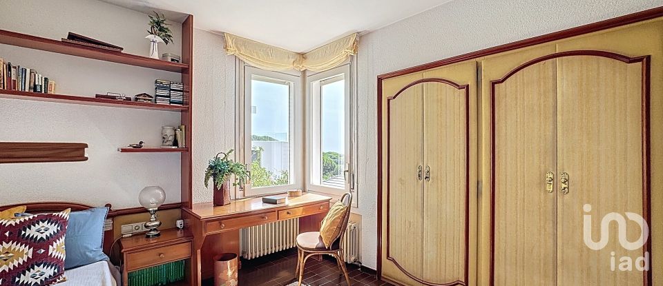 Casa 4 habitacions de 400 m² a Cabrils (08348)