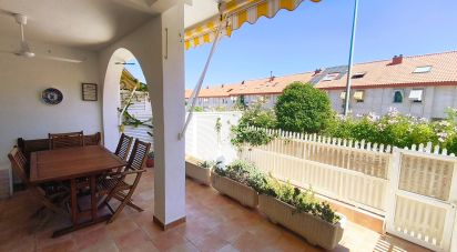 Casa 4 habitaciones de 184 m² en Cabo de Las Huertas (03540)