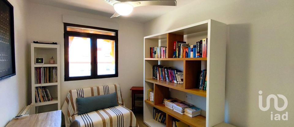 Casa 4 habitaciones de 184 m² en Cabo de Las Huertas (03540)