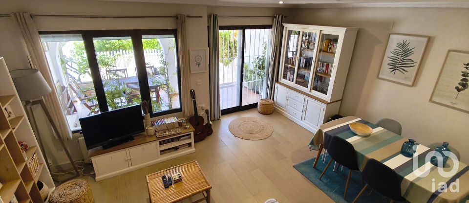 Casa 4 habitaciones de 184 m² en Cabo de Las Huertas (03540)