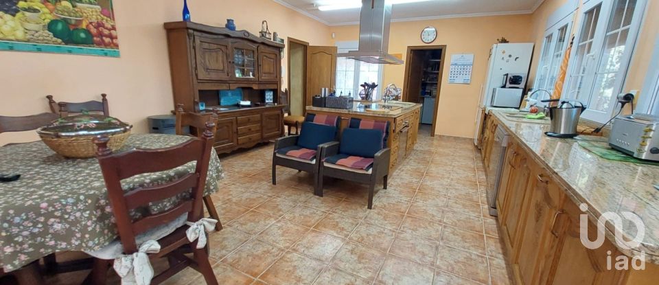 Masia 10 habitaciones de 180 m² en El Altet (03195)