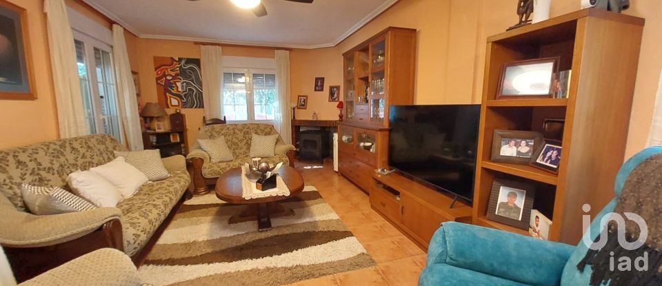 Masia 10 habitaciones de 180 m² en El Altet (03195)