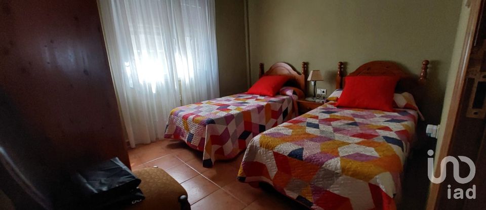 Masia 10 habitaciones de 180 m² en El Altet (03195)