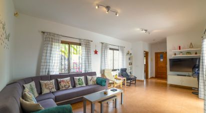 House 3 bedrooms of 142 m² in Playa Blanca (35580)