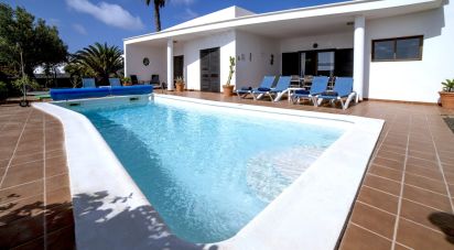 House 3 bedrooms of 142 m² in Playa Blanca (35580)