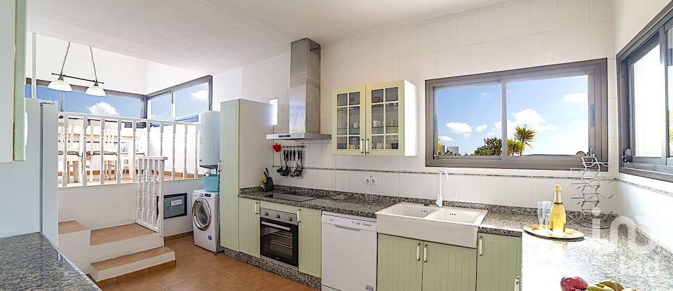 Casa 3 habitaciones de 142 m² en Playa Blanca (35580)