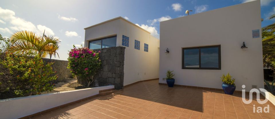 Casa 3 habitaciones de 142 m² en Playa Blanca (35580)