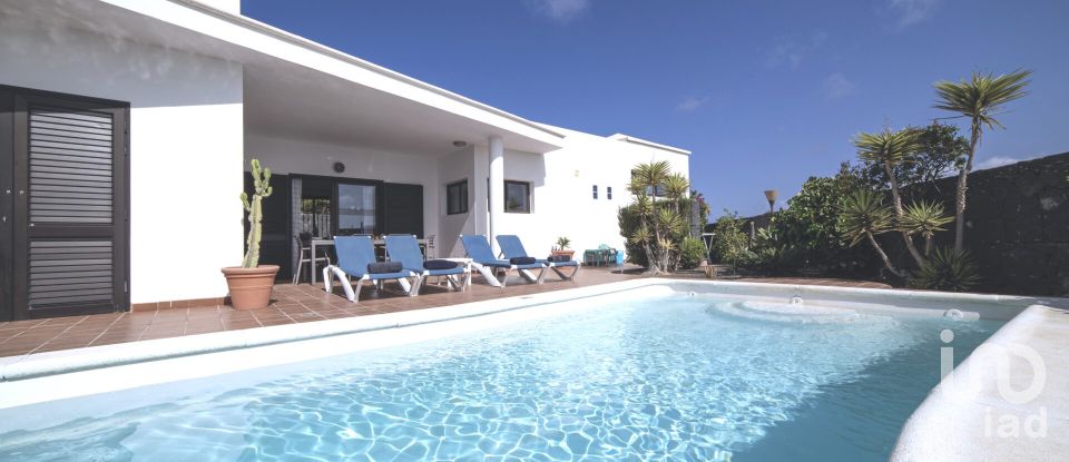 Casa 3 habitaciones de 142 m² en Playa Blanca (35580)