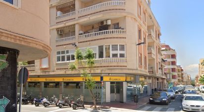Pis 2 habitacions de 67 m² a Torrevieja (03181)