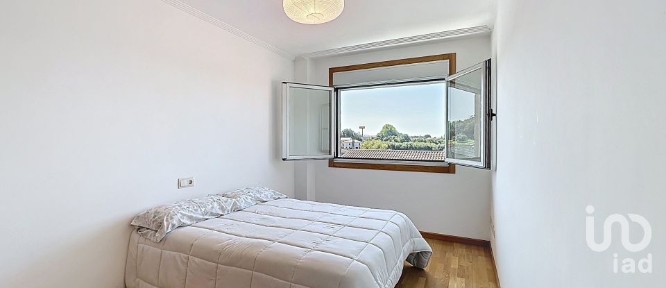 Ático 2 habitaciones de 82 m² en A Carabuxeira (36969)