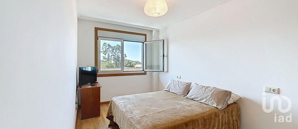 Ático 2 habitaciones de 82 m² en A Carabuxeira (36969)