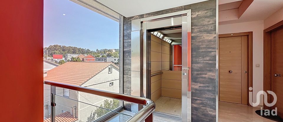 Ático 2 habitaciones de 82 m² en A Carabuxeira (36969)