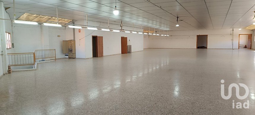Edificio de 1.462 m² en Albatera (03340)