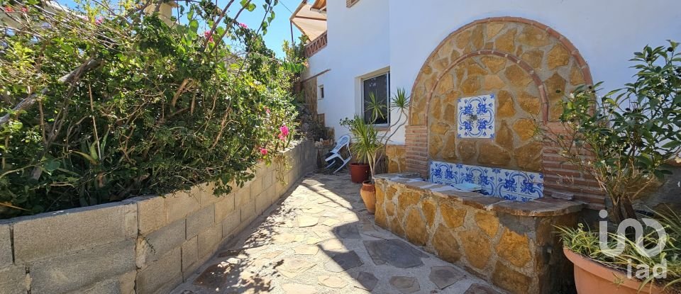 Casa 4 habitacions de 265 m² a Molvízar (18611)