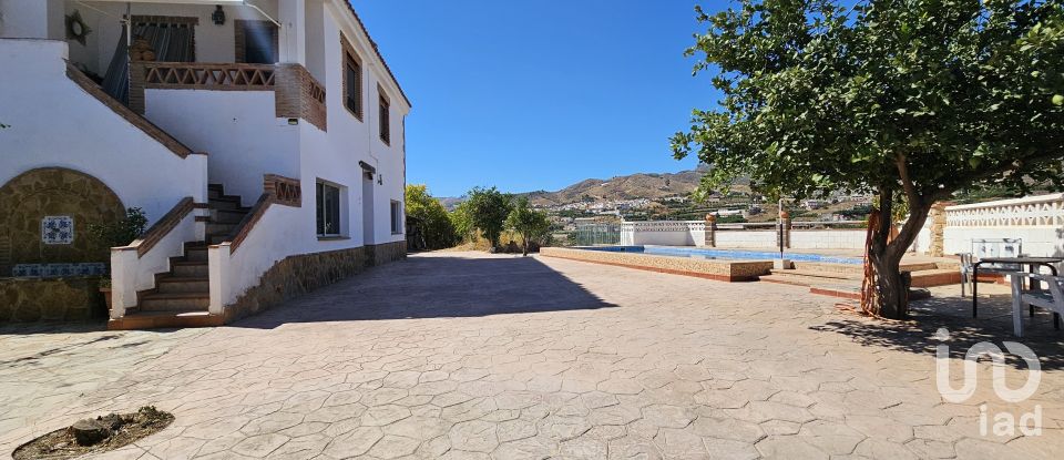 Casa 4 habitacions de 265 m² a Molvízar (18611)