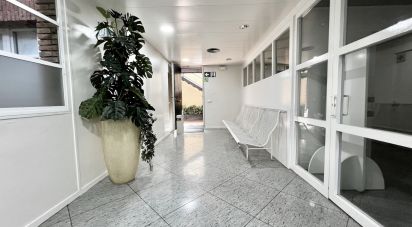 Shop / premises commercial of 184 m² in Barcelona (08022)