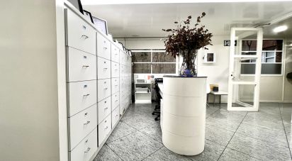 Shop / premises commercial of 184 m² in Barcelona (08022)