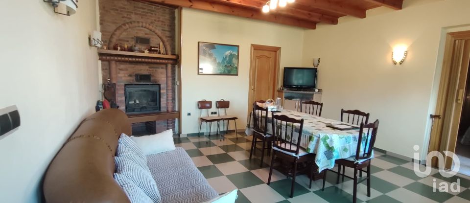 Casa rústica 4 habitaciones de 184 m² en Villares de Órbigo (24288)