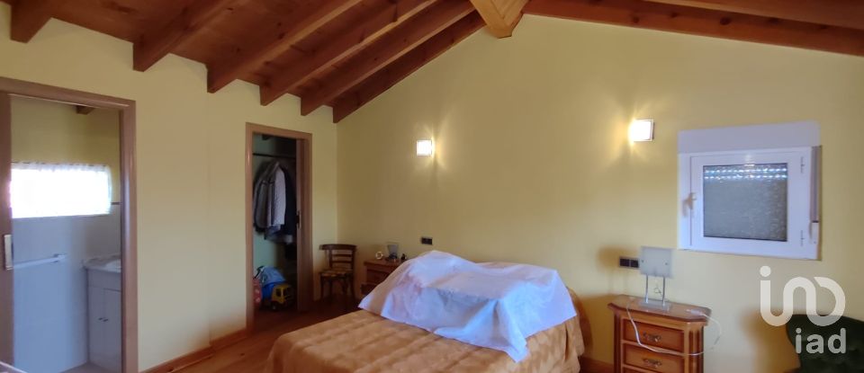 Casa rústica 4 habitaciones de 184 m² en Villares de Órbigo (24288)