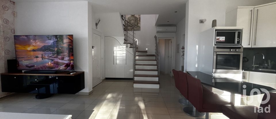 Casa/villa 3 habitacions de 158 m² a Dénia (03700)